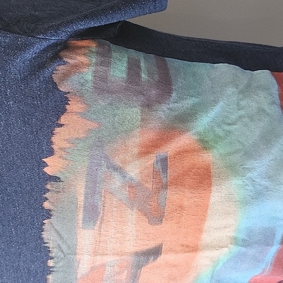 American Eagle navy blue short sleeve tee with multicolored graphics - Picture 5 of 12